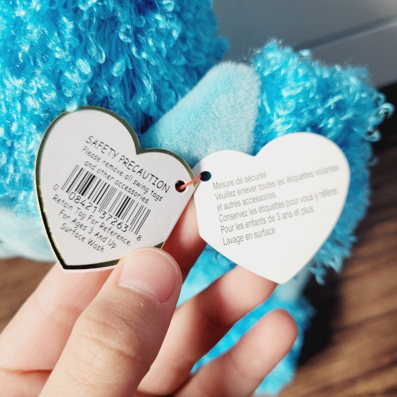 The Beanie Boo's Collection Ty Blue Mandy Dog NEW Big Eyes 2017 Stuffed Dog NEW - Picture 7 of 15